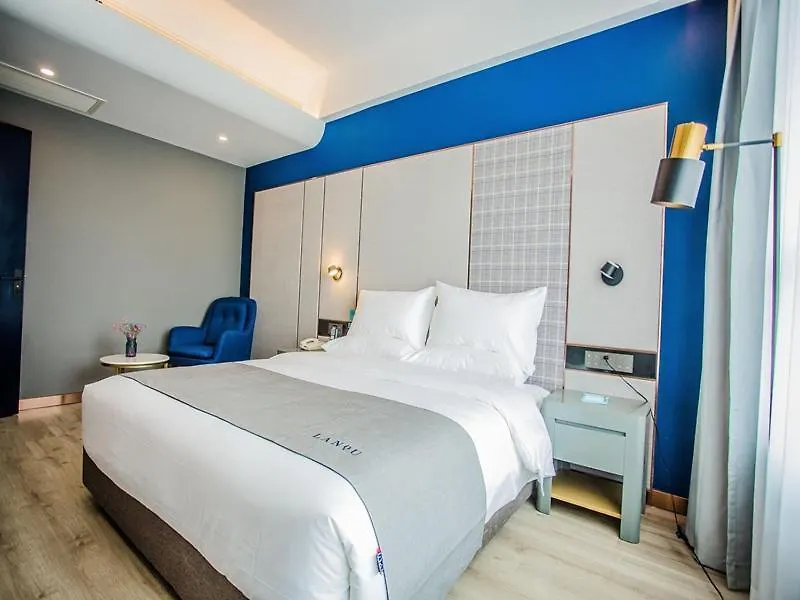 Lanou Hotel Zhengzhou Dengfeng Songshan Shaolin Cultural City 3*,  China